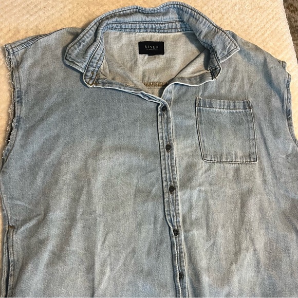 RISEN Womens Jean Denim Shirt Sleeveless Denim Button-Up Shirt Small - Picture 6 of 12